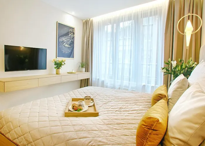 Golden Queen Old Town Kraków