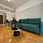 Golden Queen Old Town Apartment